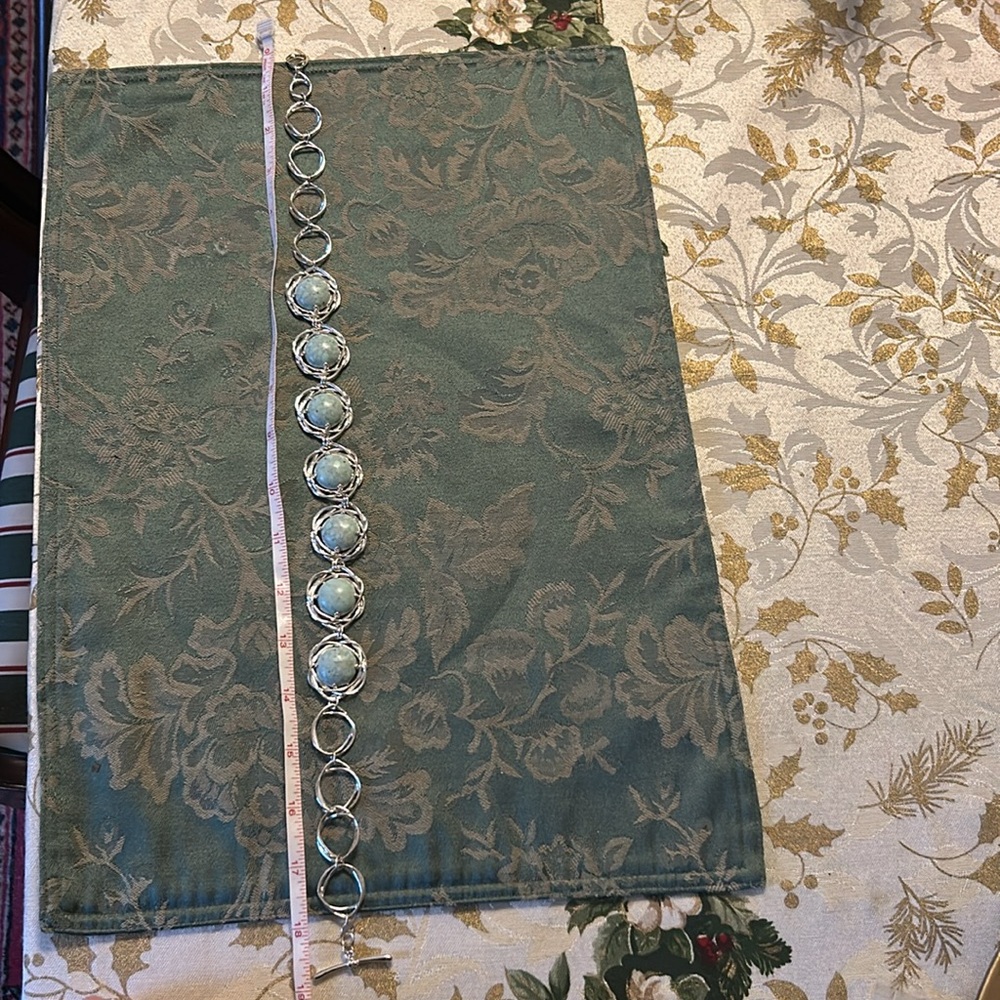 Silver and Light Blue Stone Necklace; 18” Length; Beautiful & Perfect Condition! - Picture 12 of 12